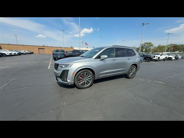 Certified 2024 Cadillac XT6 Sport w/ Technology Package AWD/4WD image 4