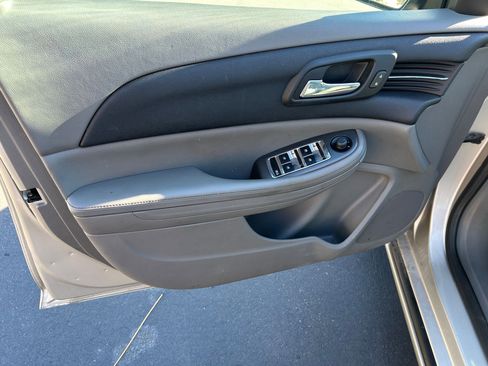 Used 2013 Chevrolet Malibu LS image 9