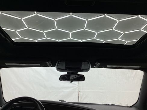 Used 2019 Dodge Charger SXT w/ Leather Interior Group image 26