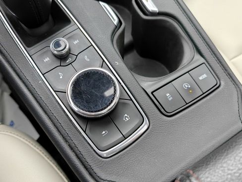 Used 2019 Cadillac XT4 Sport w/ Cold Weather Package image 31