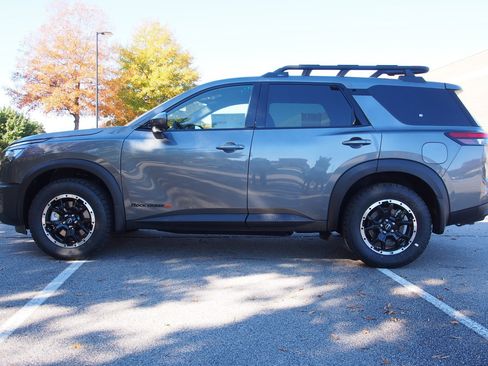 New 2025 Nissan Pathfinder Rock Creek image 4