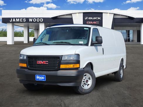 New 2026 GMC Savana 3500 Extended w/ Driver Convenience Package RWD image 1