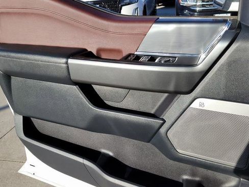 Used 2022 Ford F150 Lariat image 7