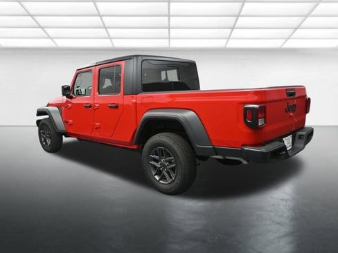 New 2025 Jeep Gladiator Sport image 7