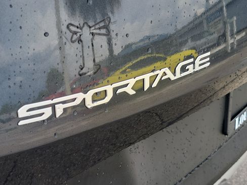 Used 2023 Kia Sportage EX FWD image 11
