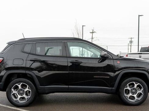 Used 2022 Jeep Compass Trailhawk w/ Trailhawk Elite Group AWD/4WD image 5