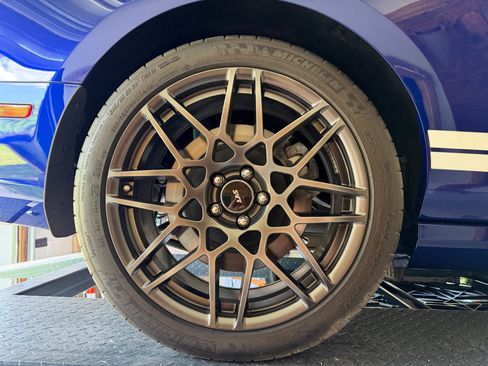 Used 2013 Ford Mustang Shelby GT500 RWD image 20
