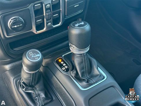 Certified 2025 Jeep Wrangler Sport S image 23