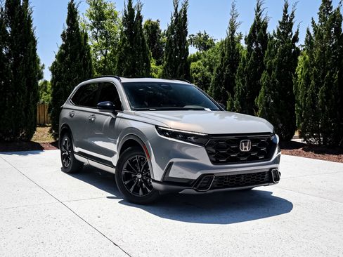 Certified 2023 Honda CR-V Sport image 2