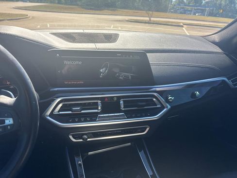 Used 2021 Cadillac XT5 Premium Luxury image 4