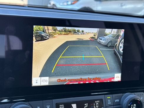 Used 2025 Toyota Grand Highlander AWD image 28