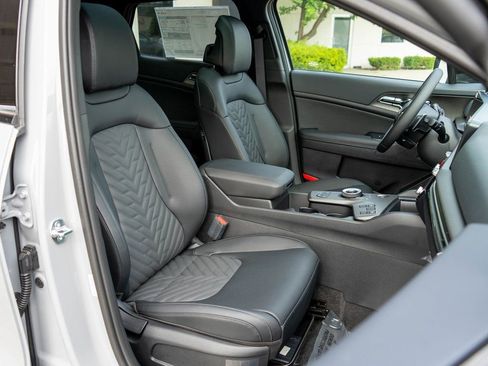 New 2026 Kia Sportage X-Line AWD/4WD image 9