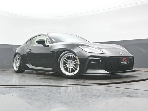 Used 2023 Toyota GR86 Premium w/ ALL Weather Mat Package (TMS) RWD image 26