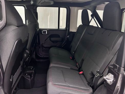 New 2026 Jeep Wrangler Unlimited Rubicon image 19