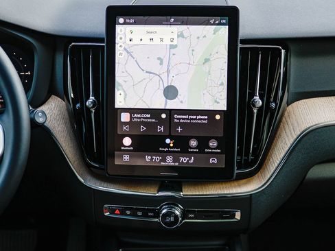 New 2026 Volvo XC60 T8 Plus w/ Protection Package Premier image 13