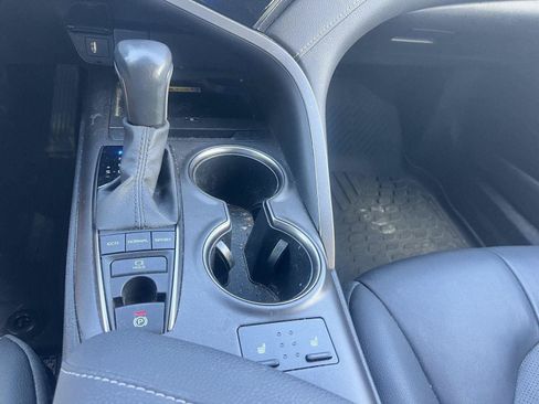 Used 2022 Toyota Camry XSE FWD image 47