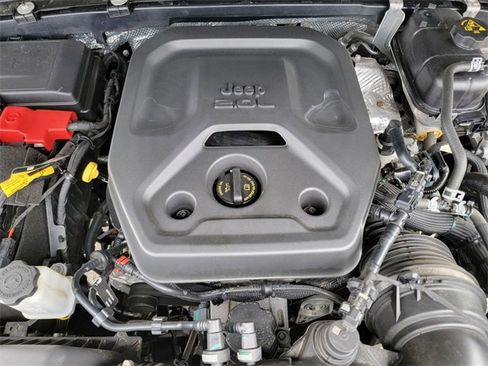 Certified 2024 Jeep Wrangler Sahara image 40