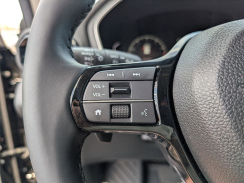 Used 2025 Honda Pilot EX-L image 26