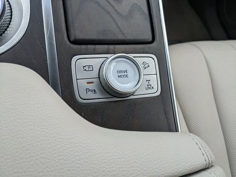 Used 2024 Genesis GV80 2.5T image 33