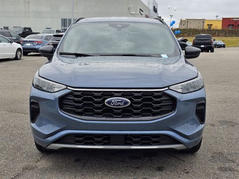Used 2024 Ford Escape ST-Line image 2