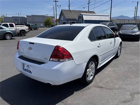 Used 2015 Chevrolet Impala LT w/ LT Sunroof Package FWD image 5
