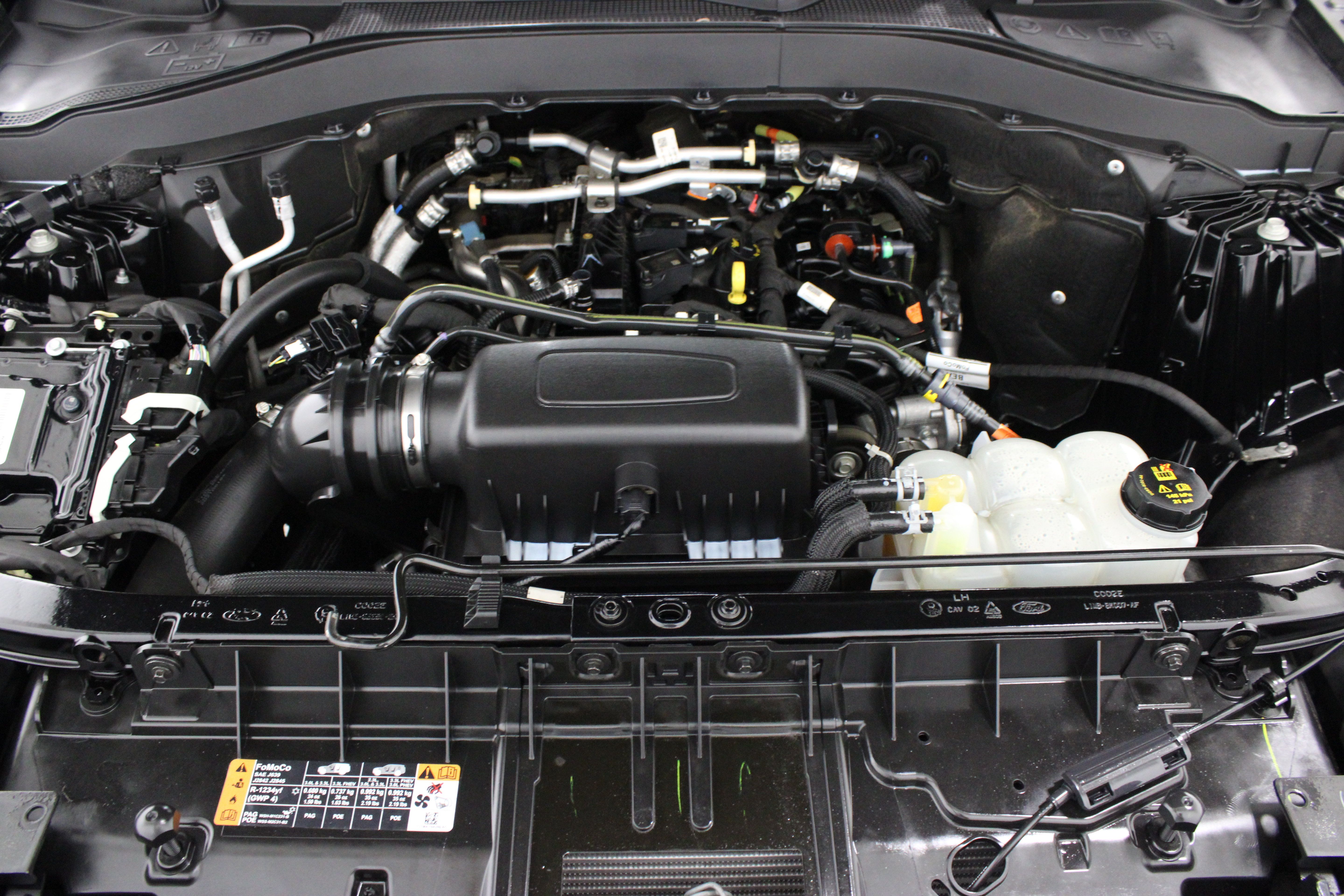 Used 2022 Ford Explorer XLT AWD/4WD image 41