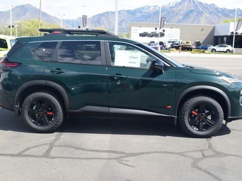 New 2026 Nissan Rogue SV AWD/4WD image 8