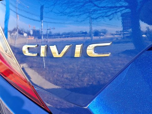 Certified 2021 Honda Civic EX-L image 31