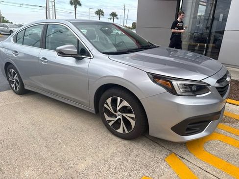 Used 2022 Subaru Legacy Premium AWD/4WD image 3