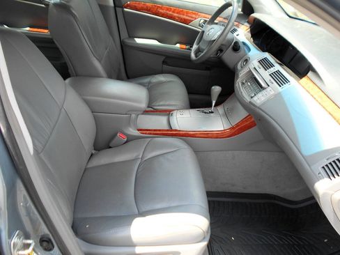 Used 2006 Toyota Avalon XLS FWD image 22