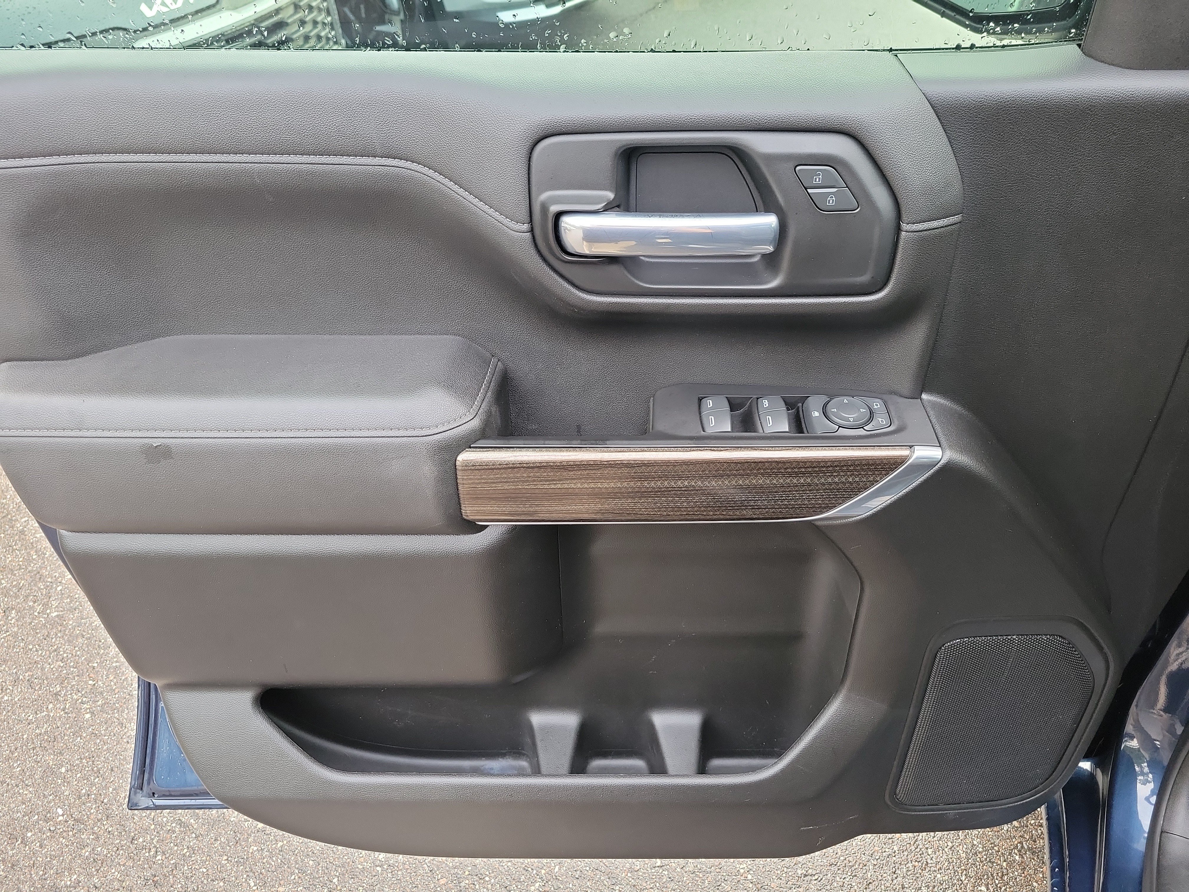 Used 2022 Chevrolet Silverado 1500 RST AWD/4WD image 16