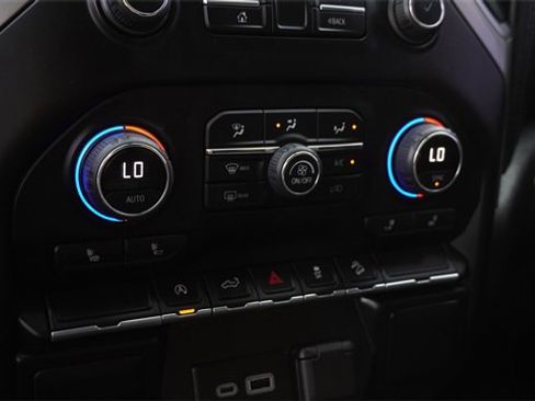 Used 2021 Chevrolet Silverado 1500 RST w/ Z71 Off-Road Package image 24