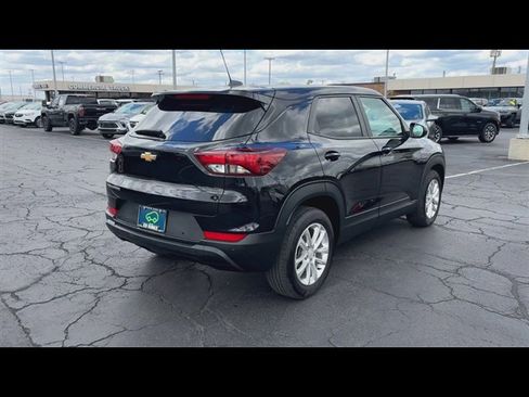 Used 2024 Chevrolet TrailBlazer LS w/ LS Convenience Package FWD image 8