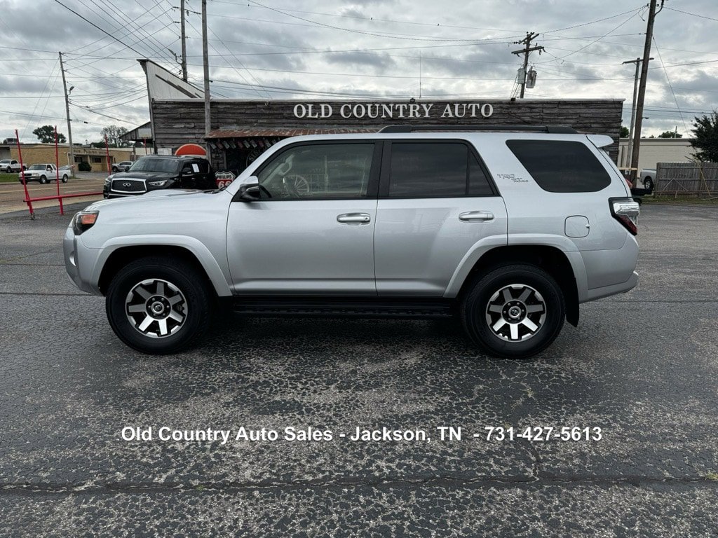 Used 2022 Toyota 4Runner TRD Off-Road Premium AWD/4WD image 1
