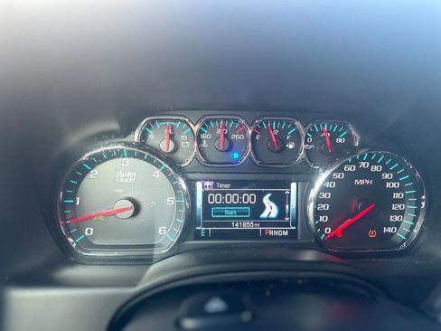 Used 2016 Chevrolet Suburban LS image 14