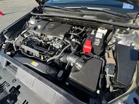 Certified 2023 Toyota Camry SE image 9