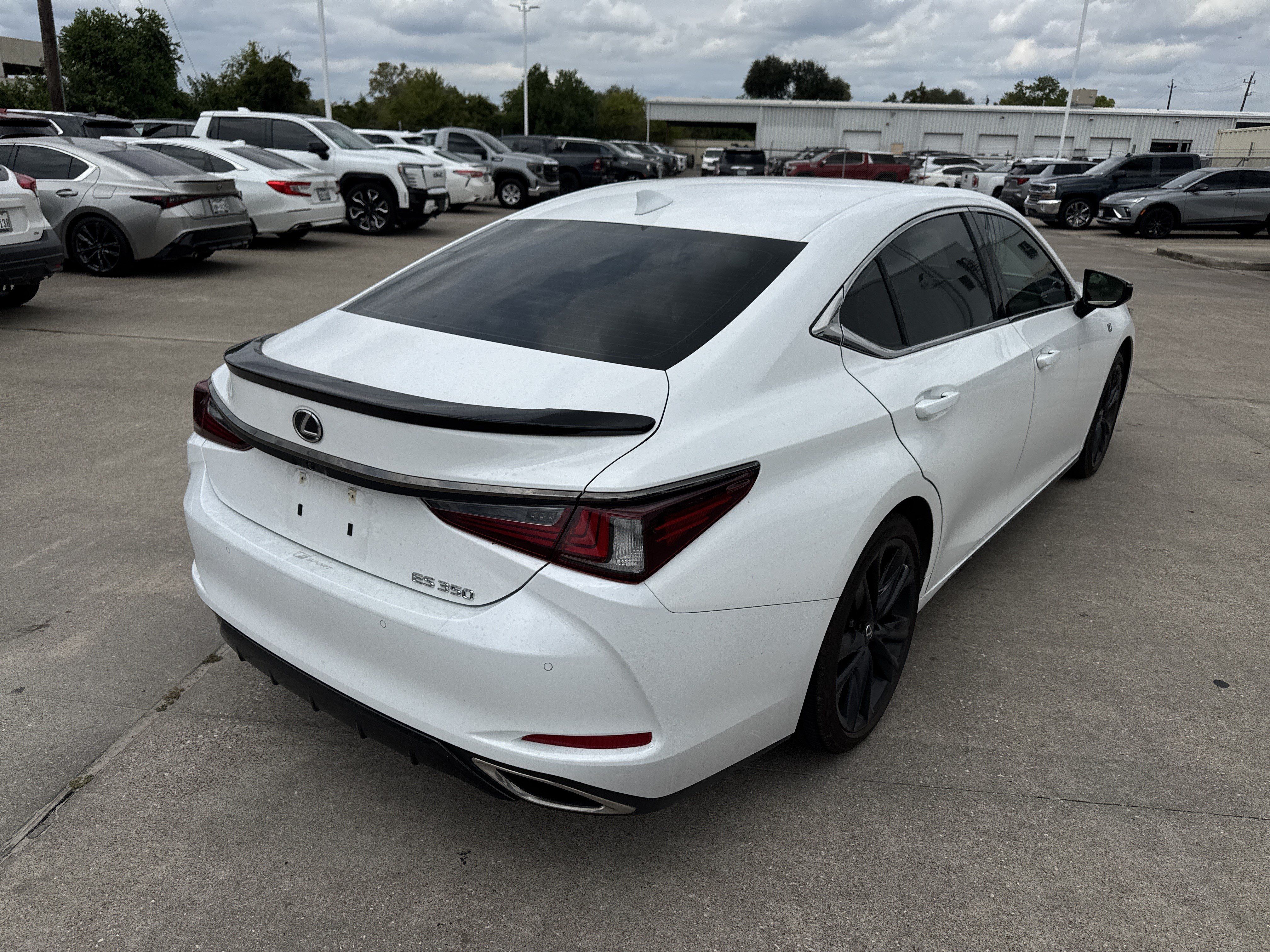Used 2025 Lexus ES 350 F Sport FWD image 11