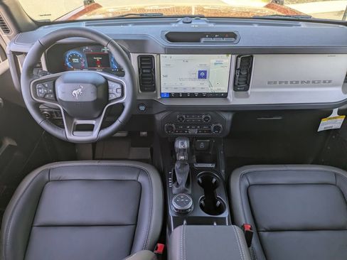 New 2026 Ford Bronco Outer Banks AWD/4WD image 15