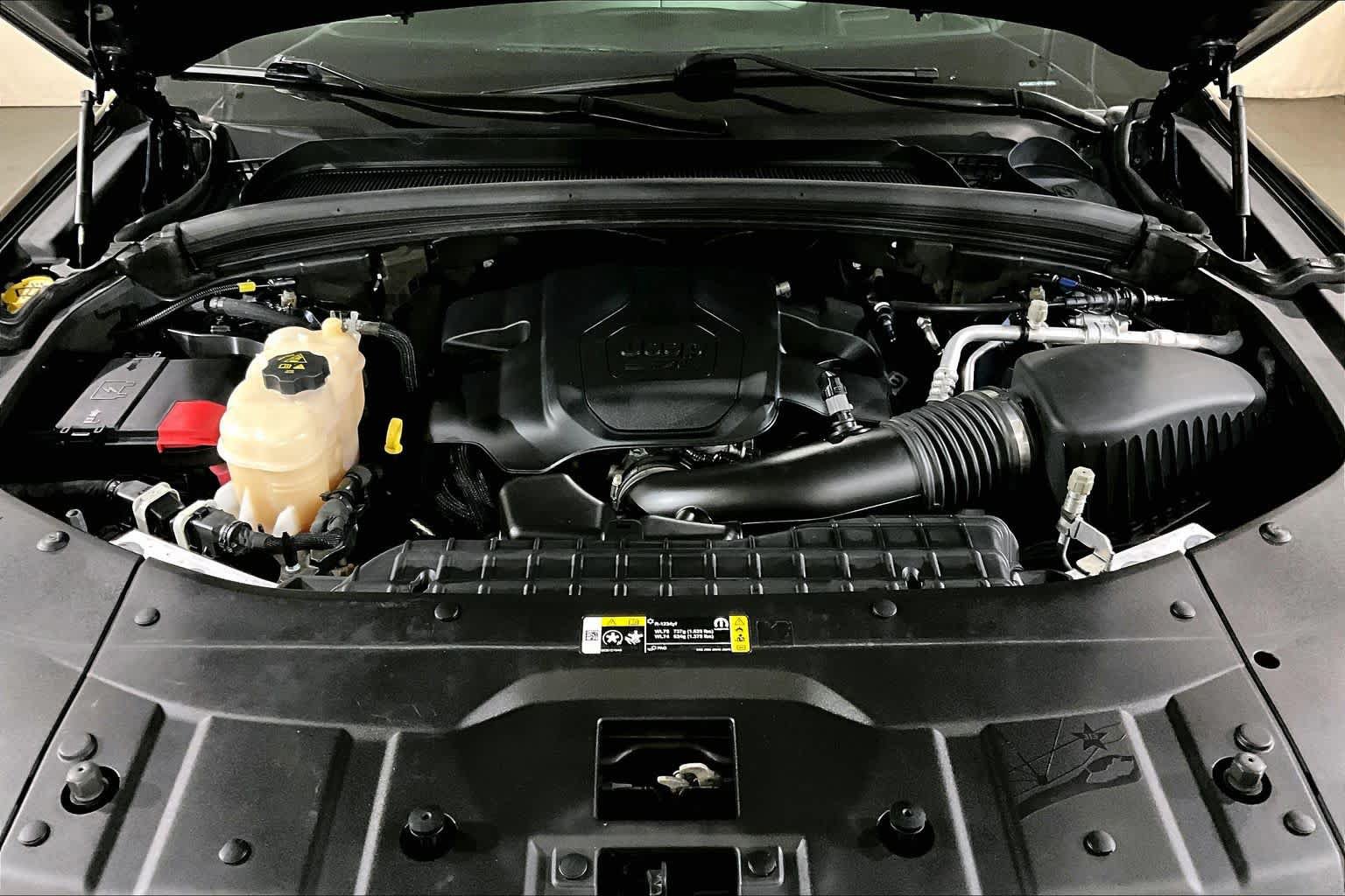 Used 2023 Jeep Grand Cherokee L Summit AWD/4WD image 29
