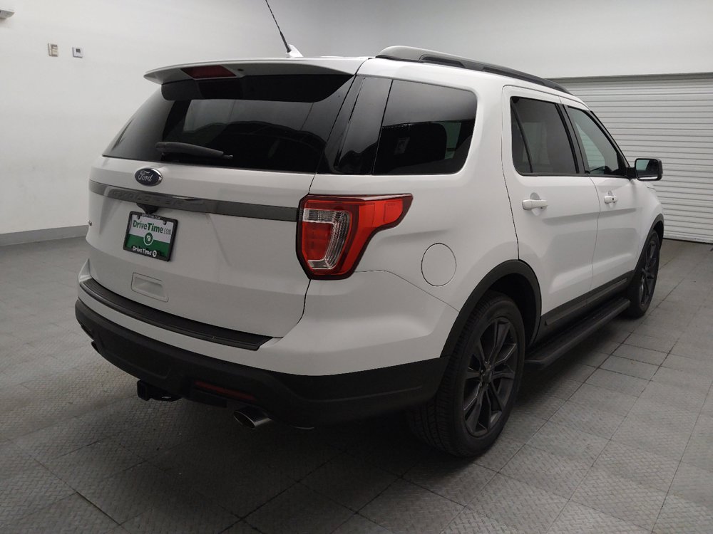 Used 2019 Ford Explorer XLT w/ Equipment Group 202A FWD image 9