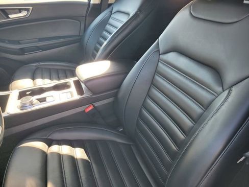Certified 2024 Ford Edge SEL image 11