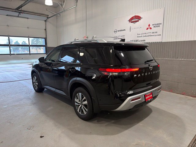Certified 2025 Nissan Pathfinder SL AWD/4WD image 6