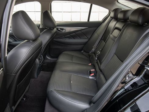 Used 2018 INFINITI Q50 Sport image 18