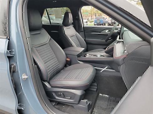 Used 2026 Ford Explorer ST-Line RWD image 16