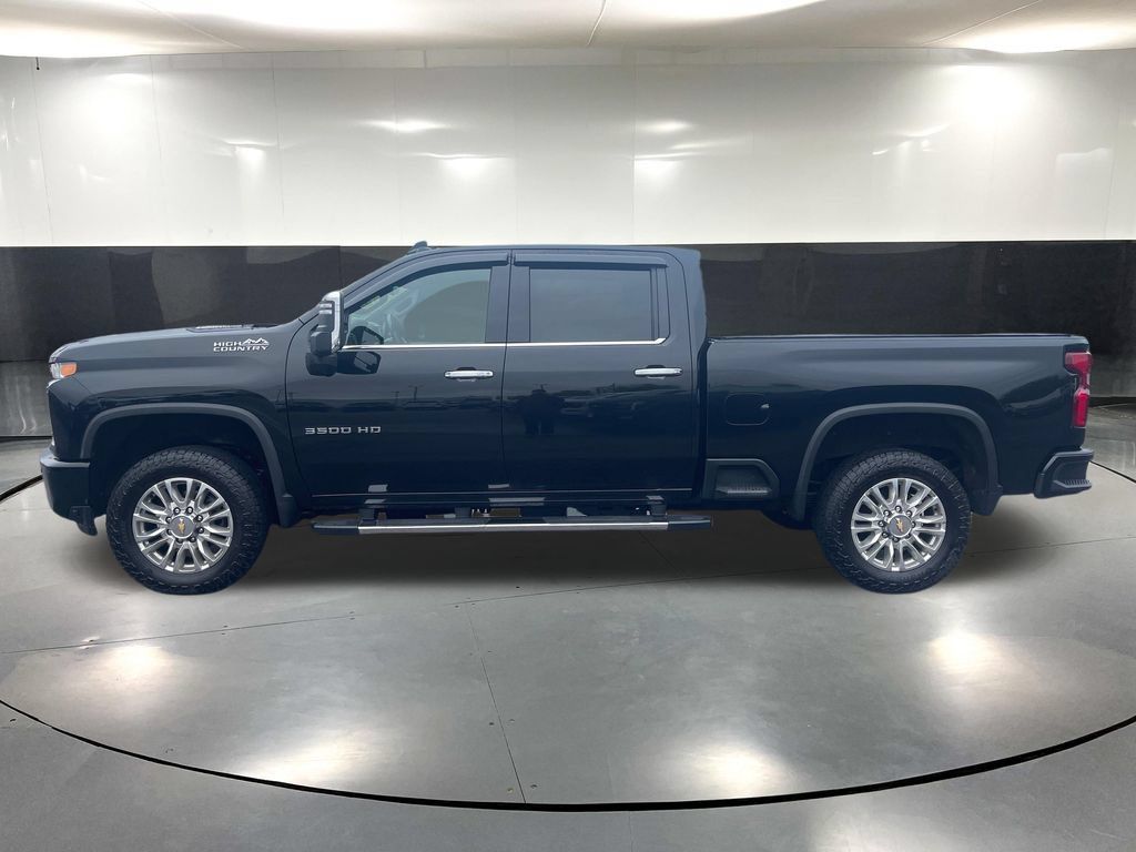 Used 2022 Chevrolet Silverado 3500 High Country w/ Technology Package AWD/4WD image 7