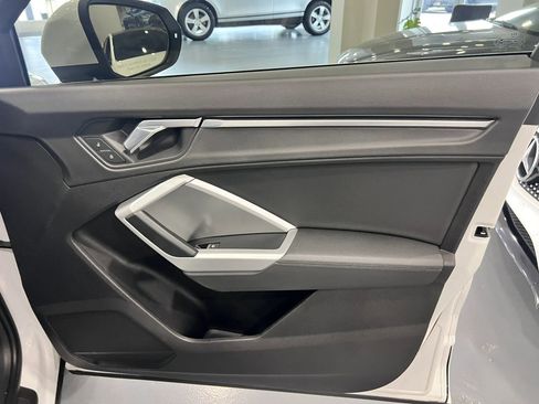 Used 2020 Audi Q3 2.0T Premium AWD/4WD image 31