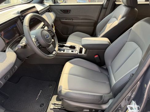Used 2026 Subaru Outback Premium AWD/4WD image 29