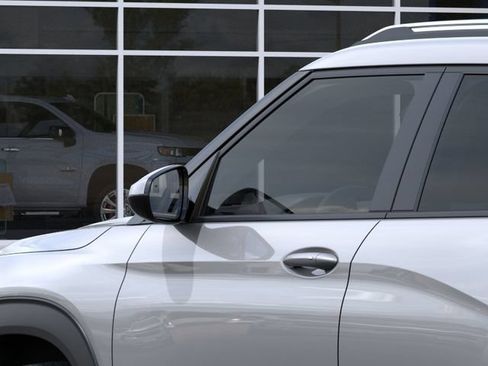 New 2026 Chevrolet TrailBlazer LT w/ Convenience Package AWD/4WD image 14