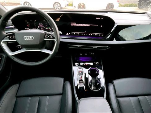 Used 2025 Audi A5 2.0T Premium Plus w/ Premium Plus image 14