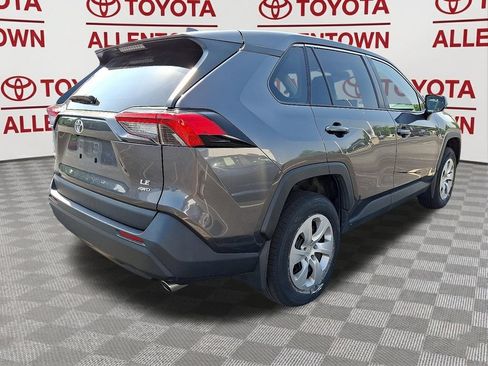 Used 2023 Toyota RAV4 LE AWD/4WD image 7